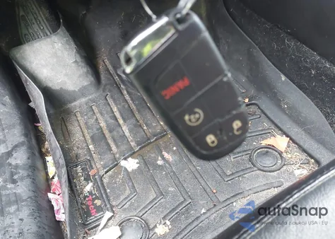 2020 Jeep Compass Limited 4X4 from USA, damaged, VIN 3C4NJDCB4LT126814